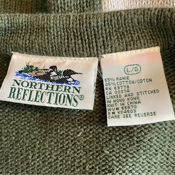 Northern Reflections Vintage Fall Acorn Owl Squirrel Button Front Sweater Vest - Picture 11 of 11